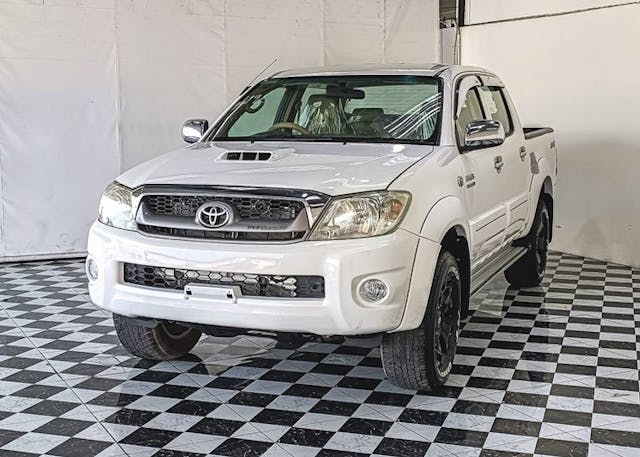 2011 TOYOTA HILUX DOUBLE CAB