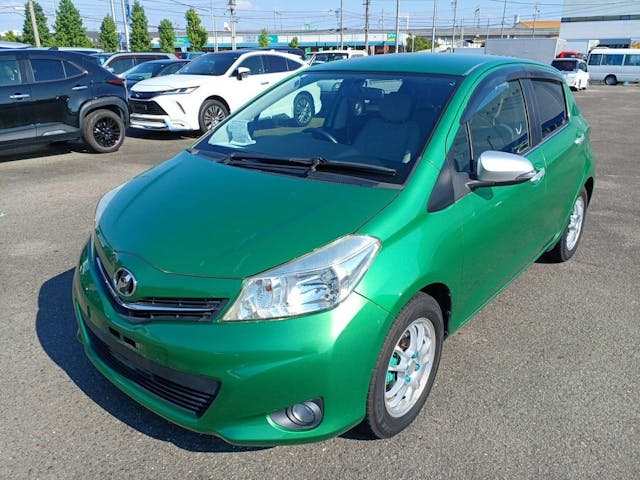 2011 TOYOTA VITZ Jewela