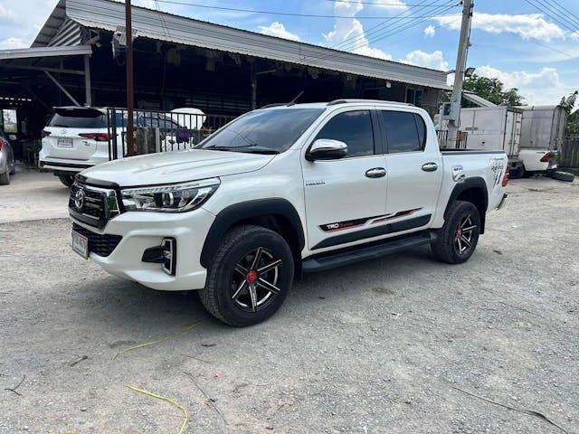 2018 TOYOTA HILUX REVO 