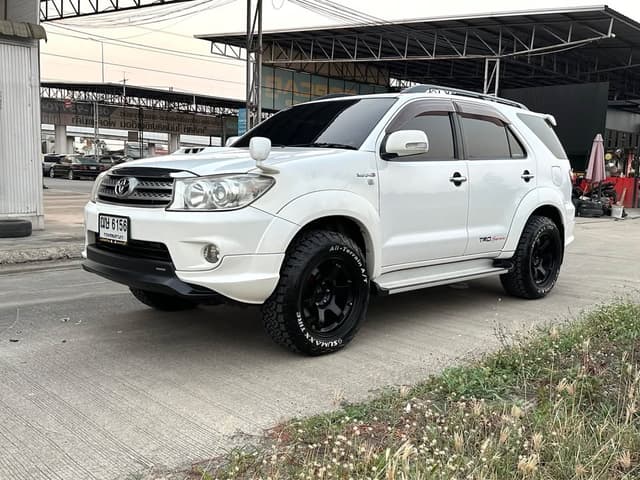 2009 TOYOTA FORTUNER 3.0 V