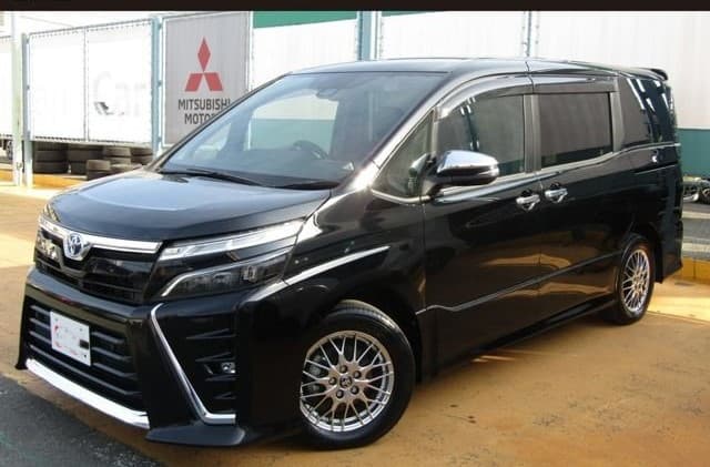 2021 TOYOTA VOXY HYBRID 1.8 ZS
