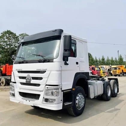 2024 SINOTRUK HOWO 6X4 TRACTOR HEAD WD615.47