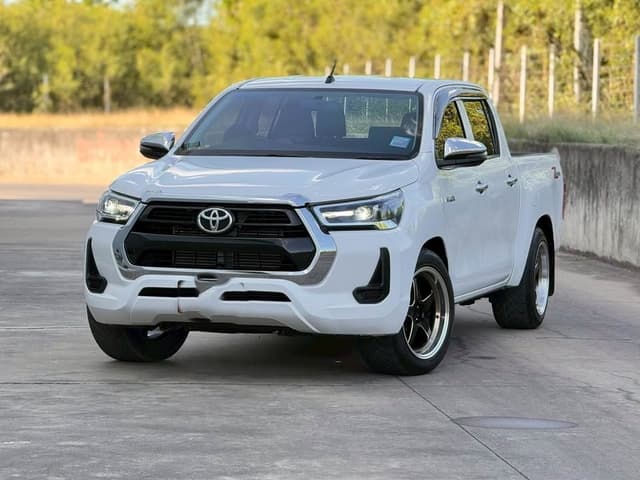 2022 TOYOTA HILUX REVO 2.4 DOUBLE CAB