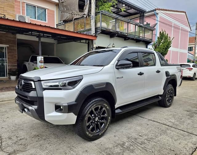 2023 TOYOTA HILUX REVO ROCCO 2.4 DOUBLE CAB