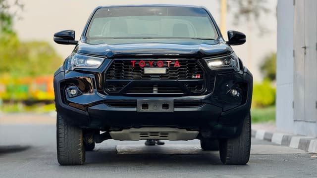 *TOYOTA HILUX 2024 | (DOUBLE CABIN Orginal GR | RIGHT-HAND-DRIVE