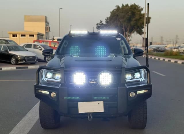 2019 TOYOTA HILUX 2.8 DOUBLE CAB