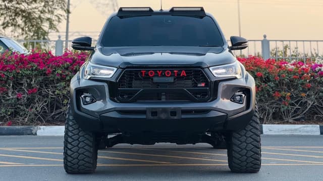 *TOYOTA HILUX 2023 | (DOUBLE CABIN GR KITT INSTALLED | RIGHT-HAND-DRIVE*