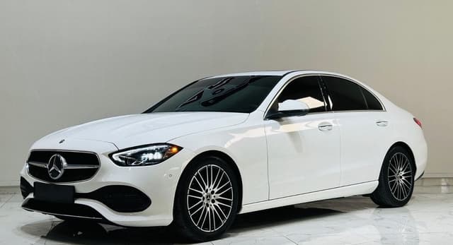 2024 MERECEDES-BENZ C300