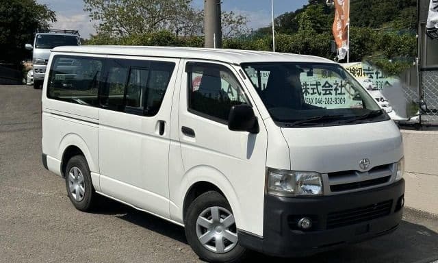 2005 TOYOTA HIACE 1TR-FE 6 SEATERS