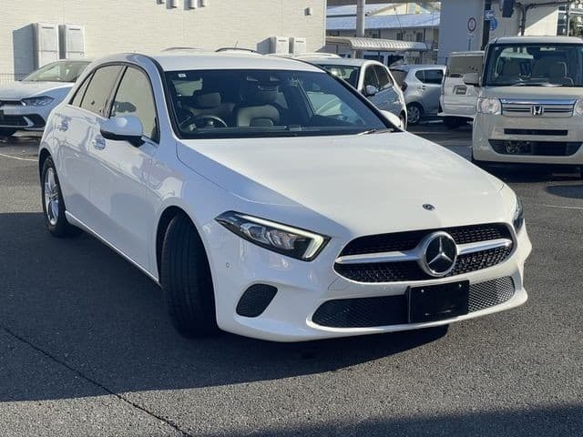 2019 MERCEDES BENZ A CLASS A200D