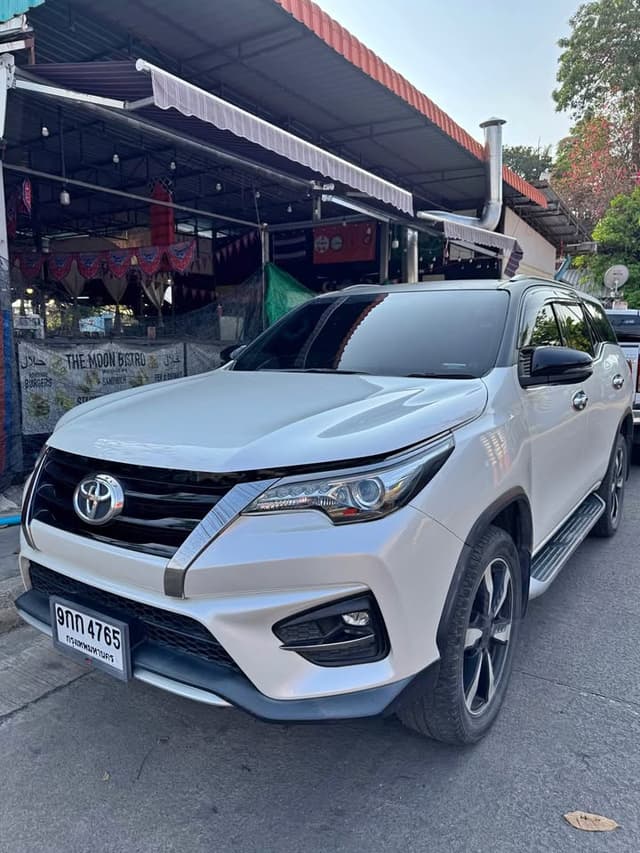 2019 TOYOTA FORTUNER 2.8