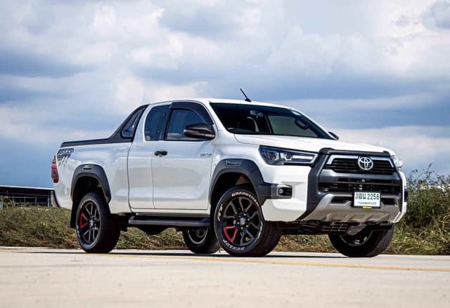 2022 TOYOTA HILUX REVO ROCCO 2.4 SMART CAB
