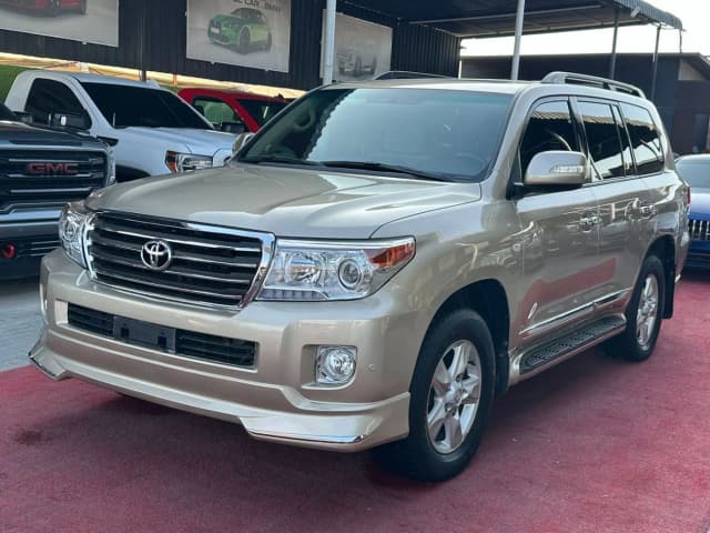 2010 TOYOTA LAND CRUISER GXR 4.6L V8