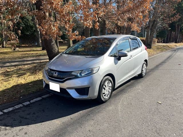 2015 HONDA FIT 1.3 F PACKAGE