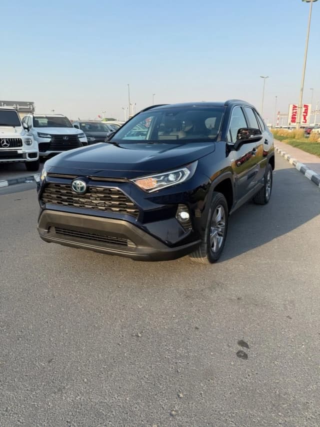 2020 TOYOTA RAV4 XLE 2.5L HYBRID