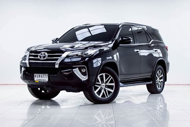 2017 TOYOTA FORTUNER 2.4 V