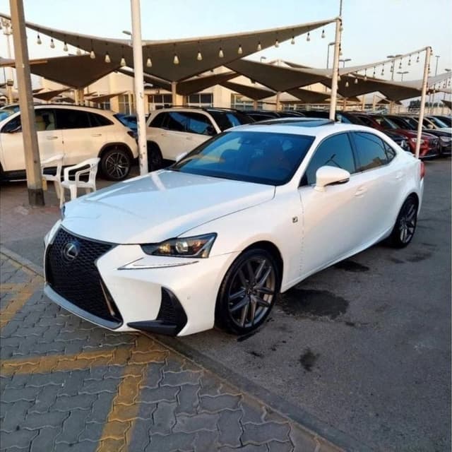 2019 LEXUS IS 300